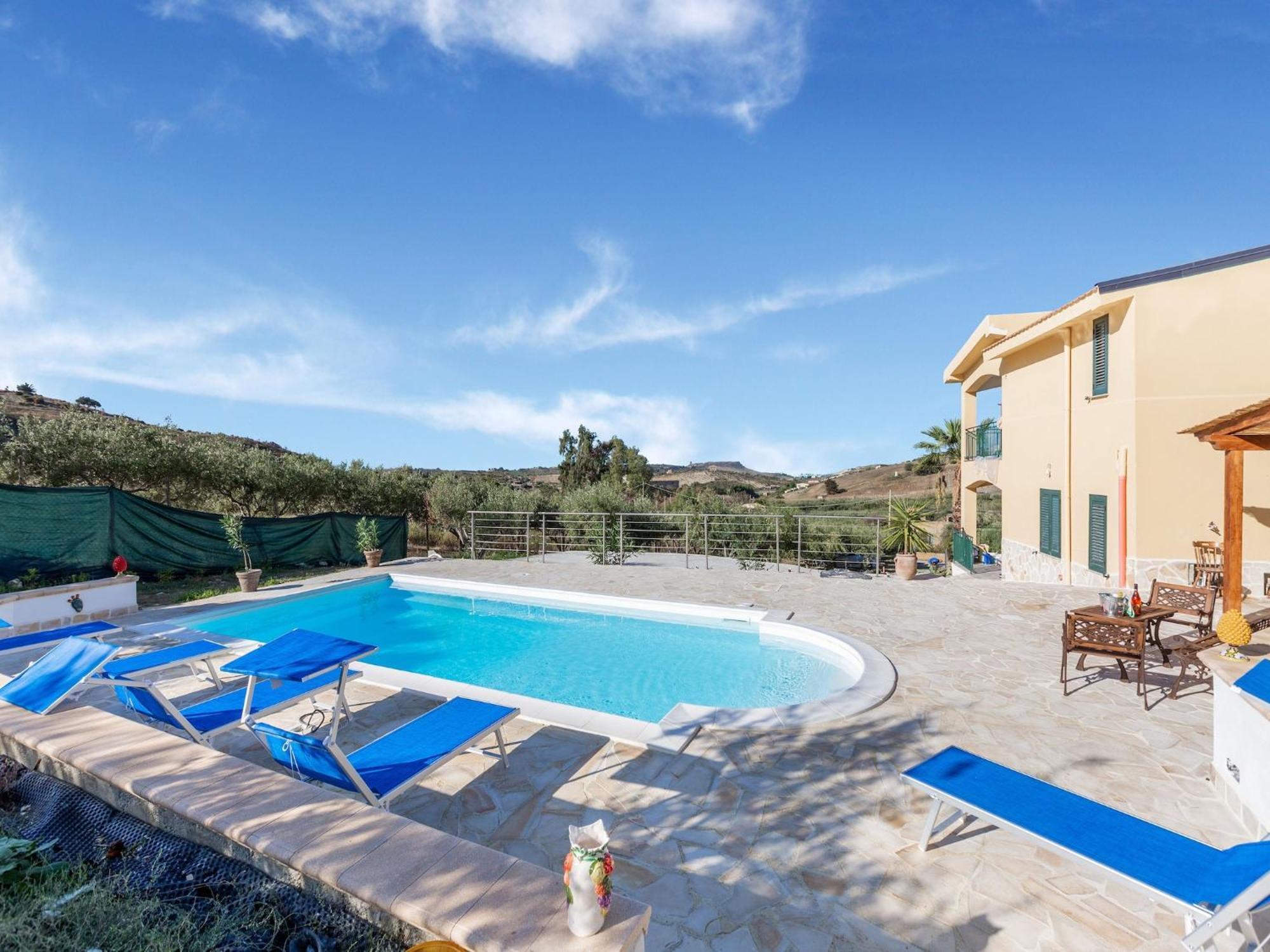 Ravishing Villa In Realmonte With Private Swimming Pool Екстериор снимка